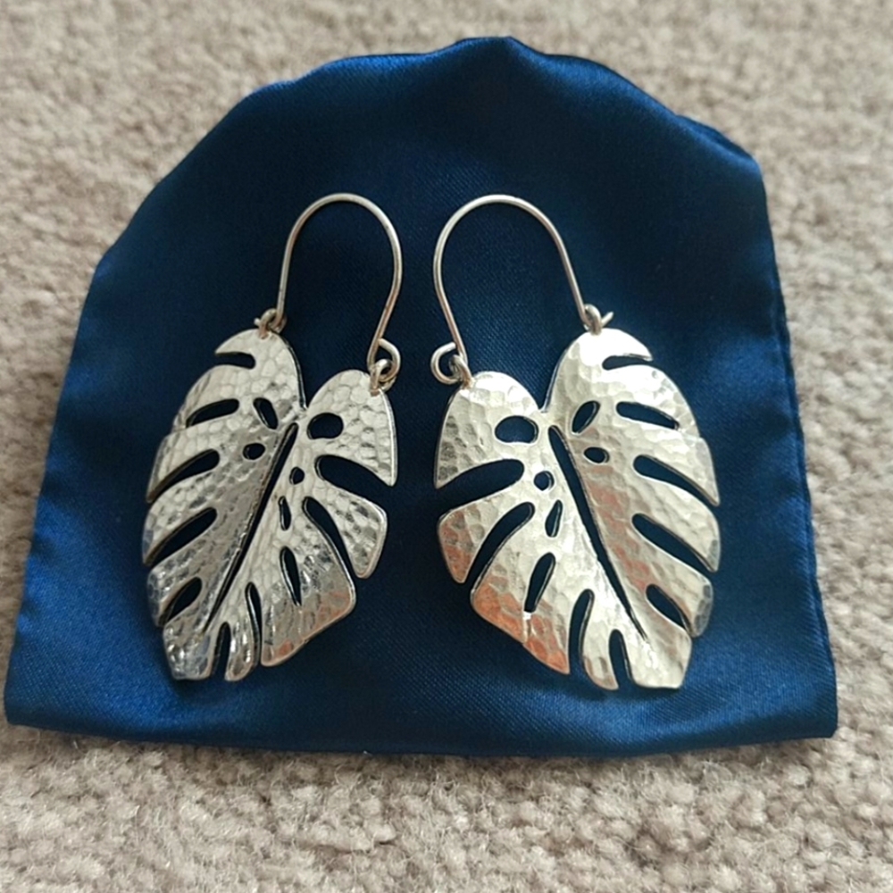 Leaf earrings